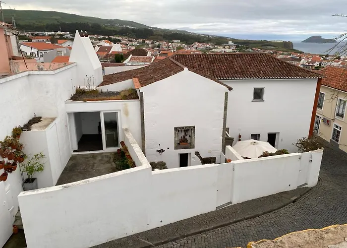 Semesterbostad Memoria Angra do Heroísmo